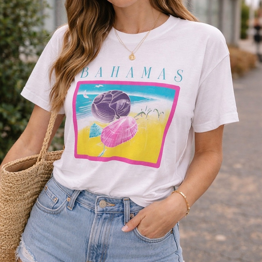 Vintage Bahamas Graphic T-Shirt White Seashell Beach Souvenir Tee Large